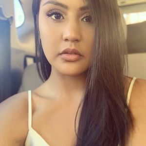 Meet your Posher, Yasmin